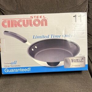 Circulon Steel Nonstick Skillet - Black